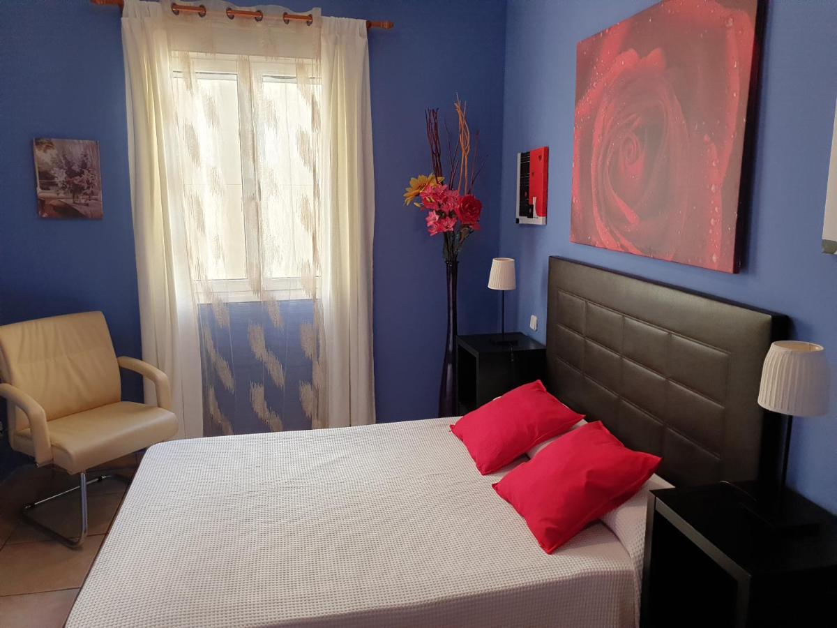 Apartamentos Dana Madrid Dış mekan fotoğraf