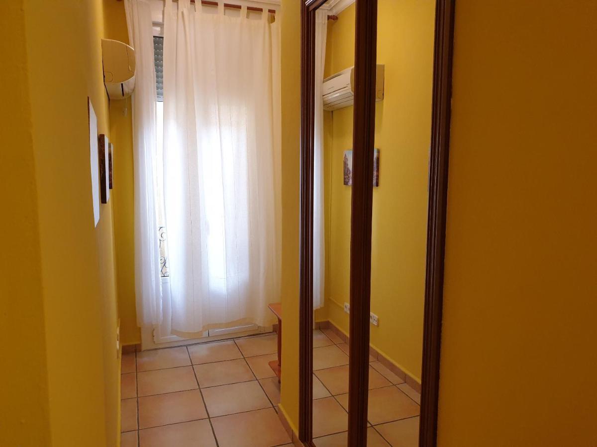 Apartamentos Dana Madrid Dış mekan fotoğraf