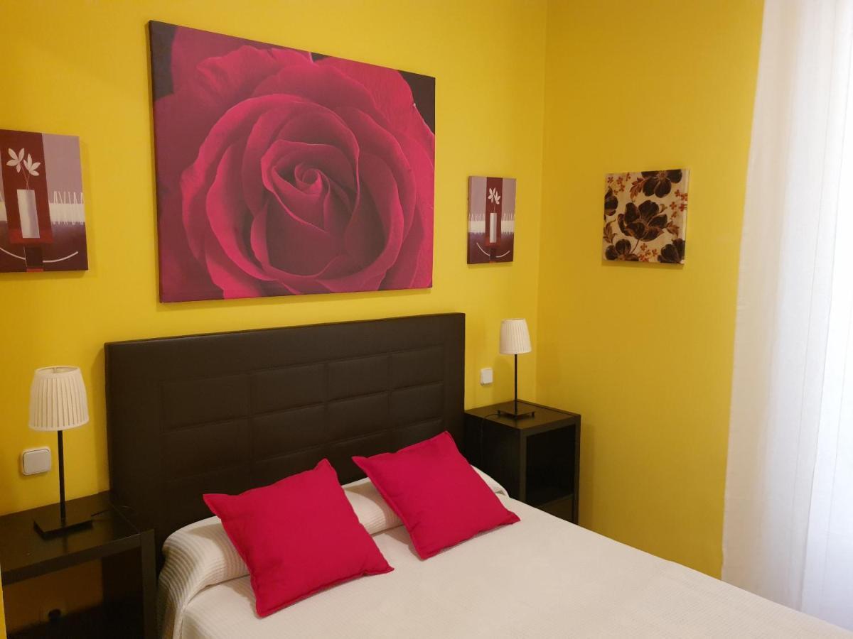 Apartamentos Dana Madrid Dış mekan fotoğraf